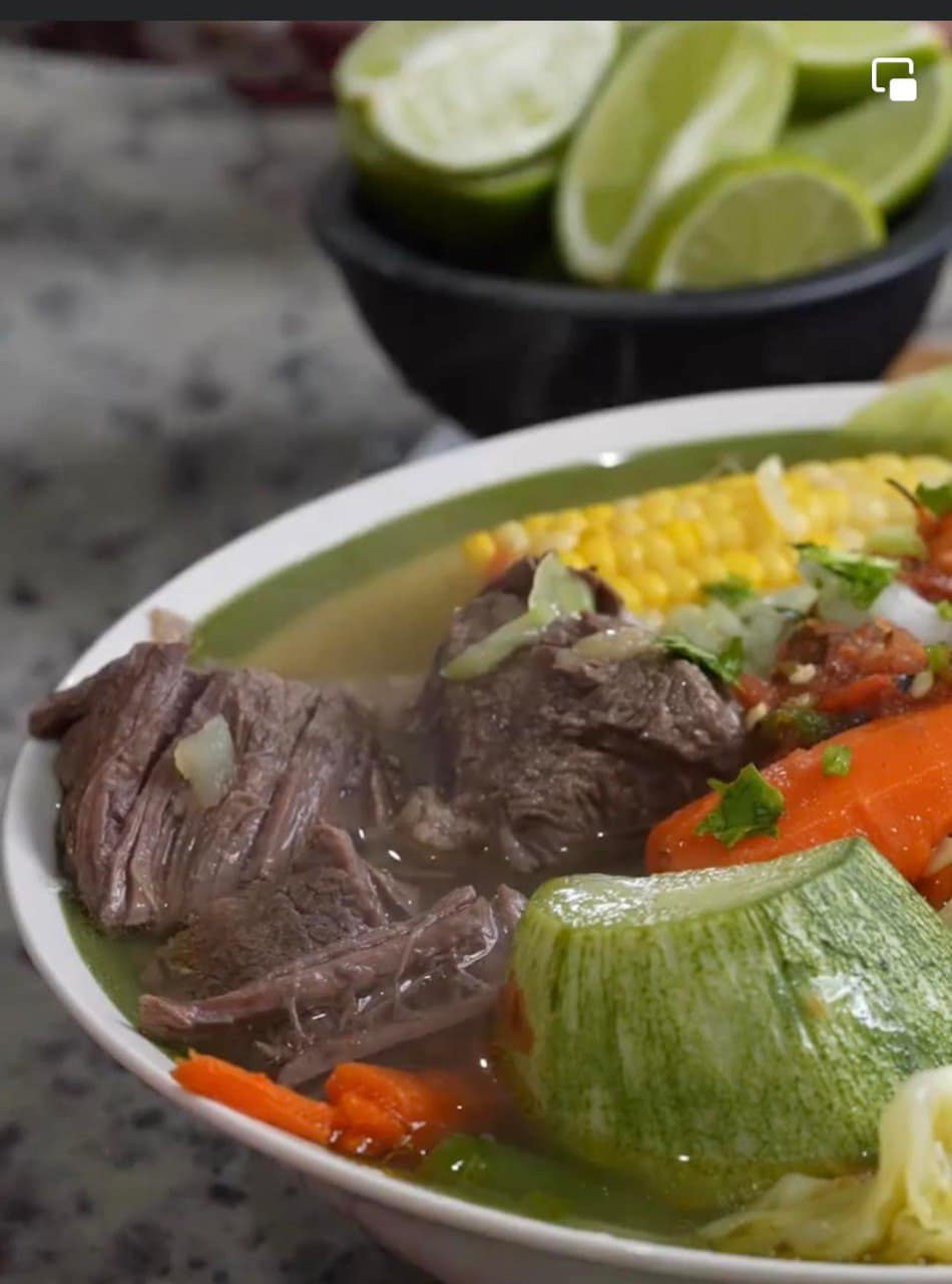 Caldo de res (beef)