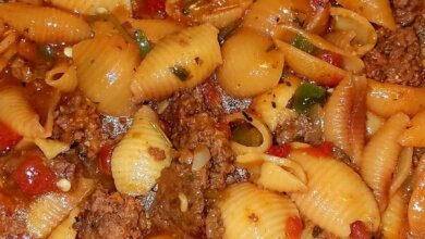 Conchitas con Carne (Mexican Hamburger and Shells)