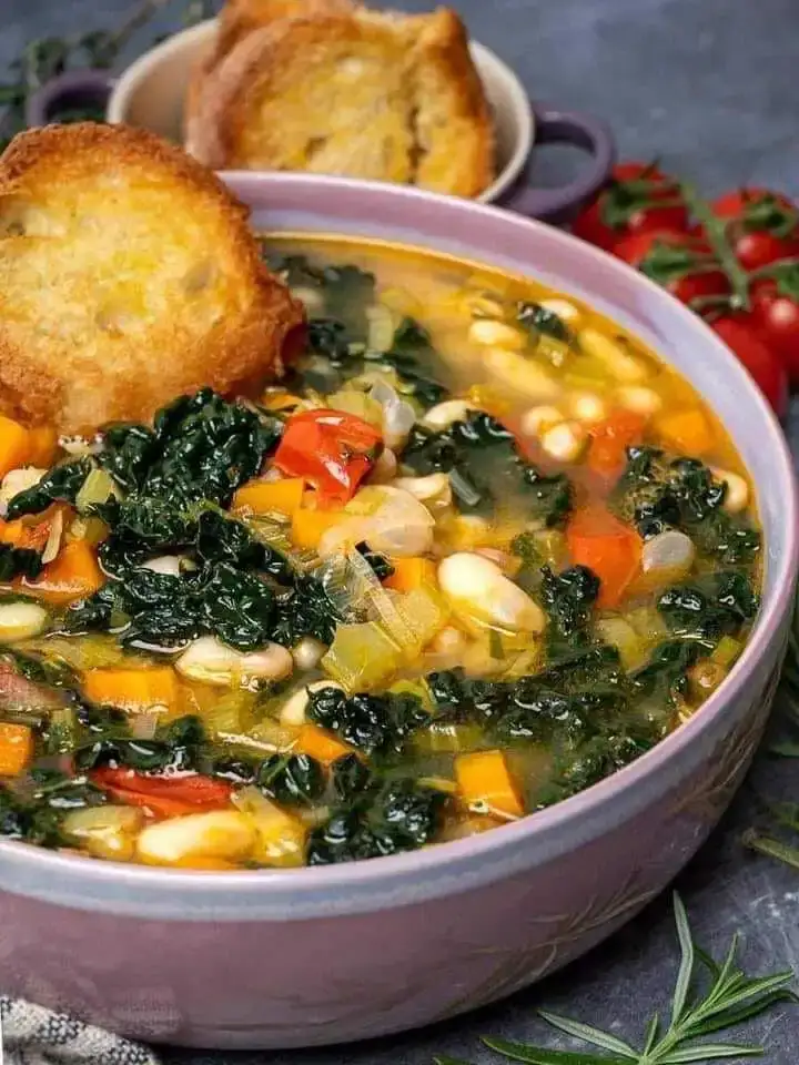 tuscan-white-bean-kale-soup-ribollita