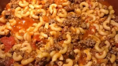 old-fashioned-classic-goulash-comforting-hearty-dish